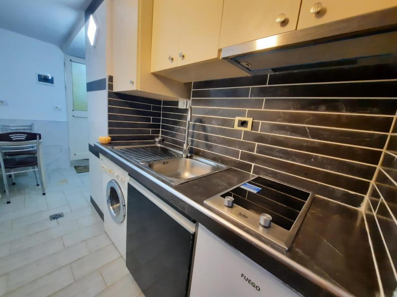 Lovely And Quite Apt. Apartment Tirana